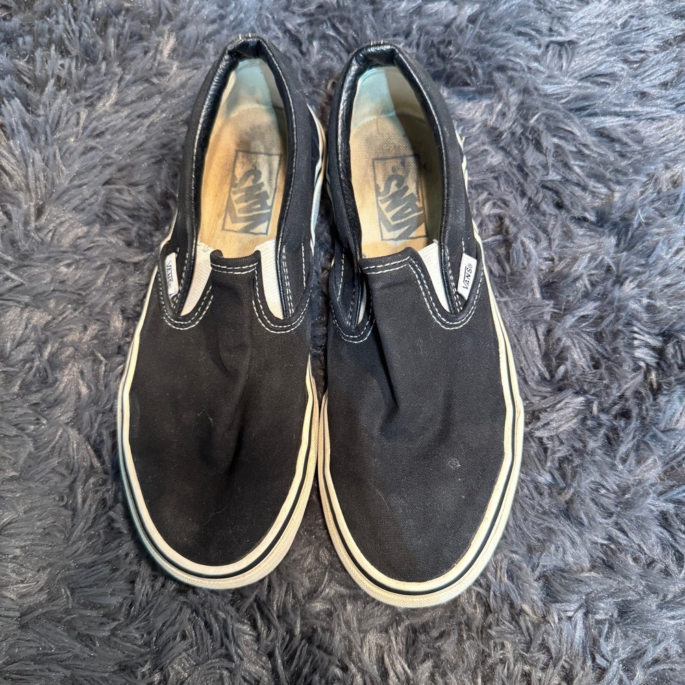 Vans Classic Slip On Black Canvas Sneakers Womens 7 Mens 5.5 Low Top Skate Shoes